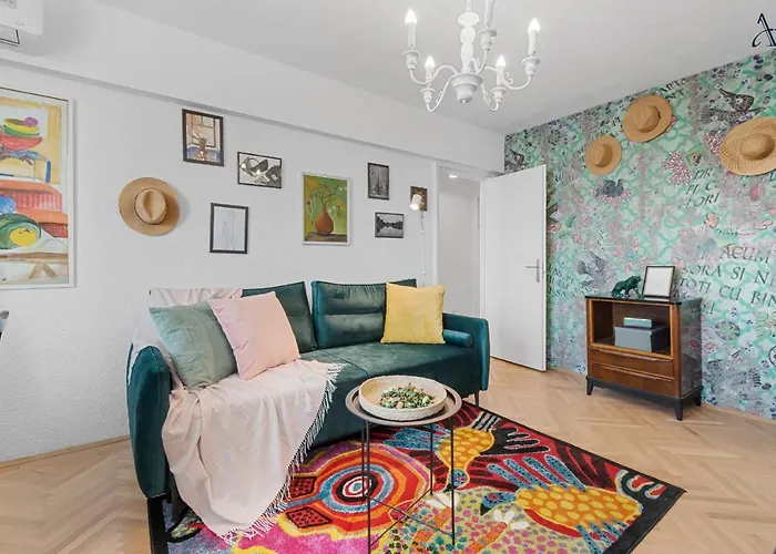 1Bdr Apartment Perla 225